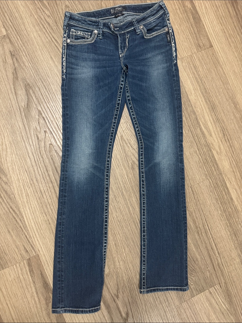 Silver Jeans Medium Wash baby boot Leg Women's Jeans